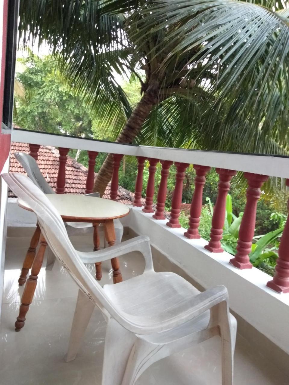 Hotel Casa De Olga Vagator Esterno foto