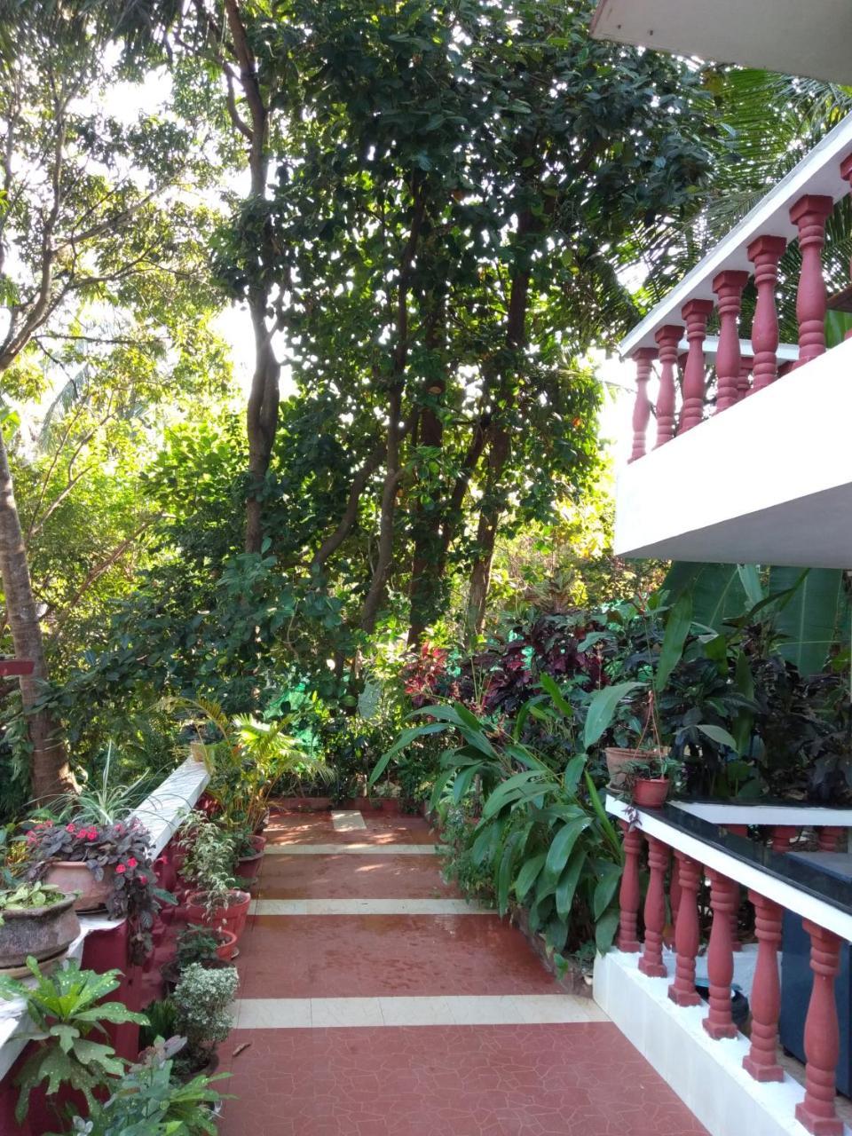 Hotel Casa De Olga Vagator Esterno foto